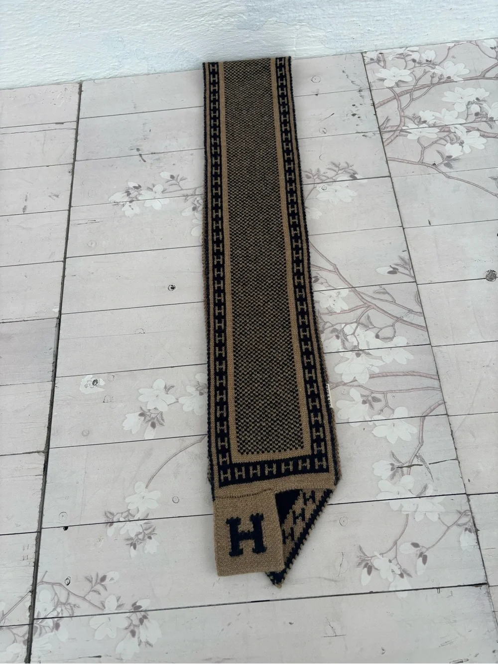 Hilldi women scarf